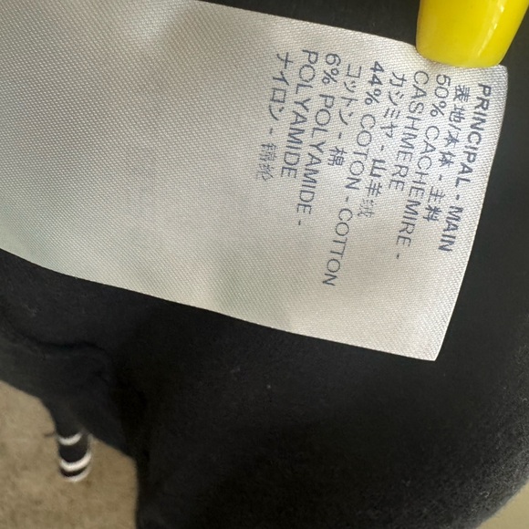 🚨Price reduced to sell🚨Cashmere blend, authentic Louis Vuitton hoodie - Picture 6 of 10